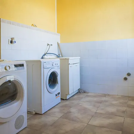 Piscina 5 5 Bagni Vicino Otranto M650 * Muro Leccese