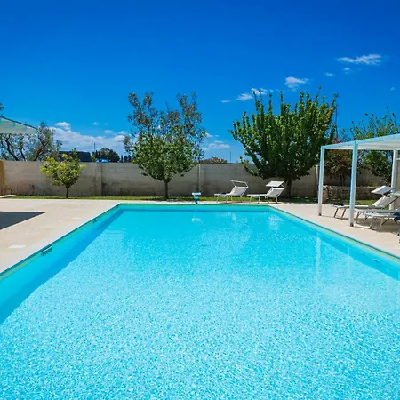 Piscina 5 5 Bagni Vicino Otranto M650 Muro Leccese